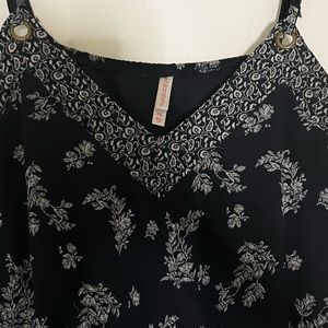 Flowy, Asymetrical skirt, Navy and White floral, Tie Waist Dress